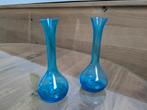 Blauwe glazen vaasjes, Blauw, Ophalen of Verzenden, Minder dan 50 cm, Glas