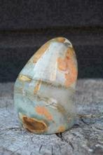 Polychroom Jaspis sculptuur (nr. 025), Verzamelen, Mineralen en Fossielen, Ophalen of Verzenden, Mineraal