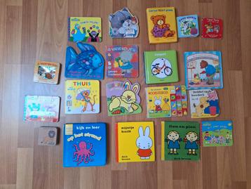Diverse kinder- en babyboeken beschikbaar voor biedingen