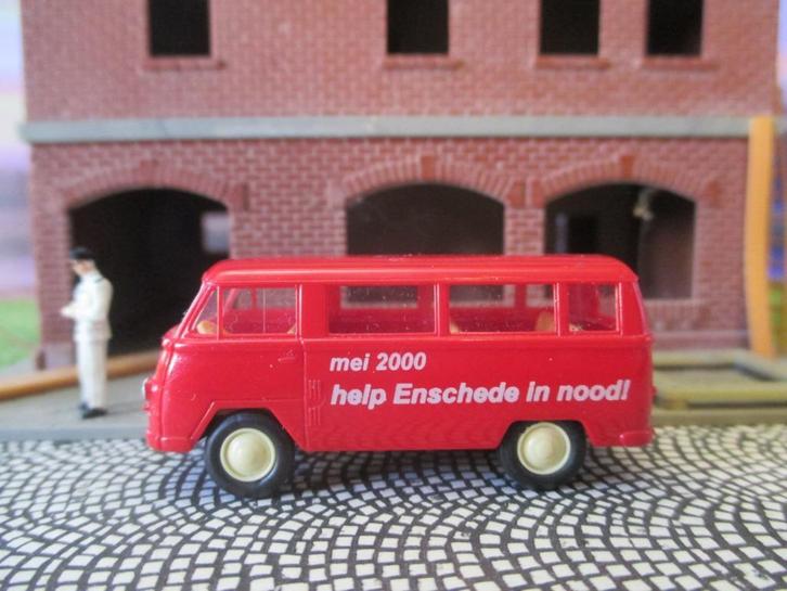 1964 Tempo Matador Epoche Vuurwerkramp Enschede 13 mei 2000, Hobby en Vrije tijd, Modelauto's | 1:87, Zo goed als nieuw, Auto
