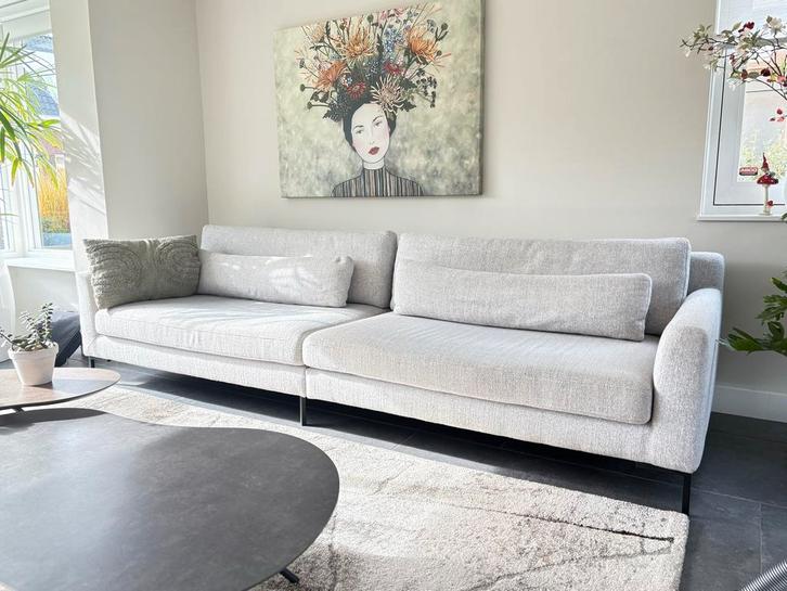 Heerlijke bank van VT wonen, garantie tot juli 2027, Huis en Inrichting, Banken | Complete zithoeken, Zo goed als nieuw, Stof