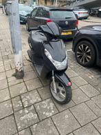 Peugeot Kisbee 2010 - WOK Status, Fietsen en Brommers, Snorfietsen en Snorscooters, Gebruikt, Ophalen of Verzenden, Benzine, Peugeot