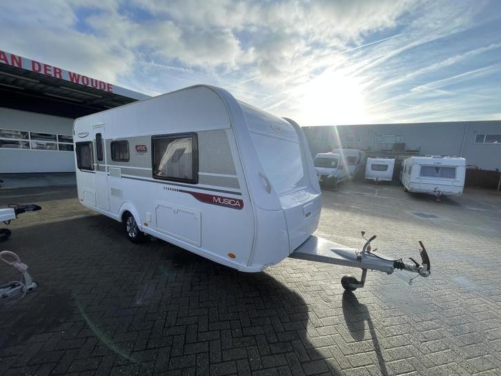 LMC Musica 470 E Enkele bedden Mover Tent, Caravans en Kamperen, Caravans, Bedrijf, tot en met 4, 1000 - 1250 kg, Standaardzit