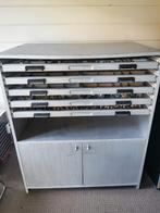 Apothekerskast, opbergkast met 5 oude letterbakken., Huis en Inrichting, Kasten | Overige, Ophalen, Zo goed als nieuw