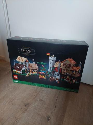 Lego icons 10332 medieval townsquare - nieuw beschikbaar voor biedingen