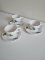 Set van 3x Lelietje van Dalen kop en schotel., Gebruikt, Ophalen of Verzenden, Overige stijlen, Kop(pen) en/of Schotel(s)