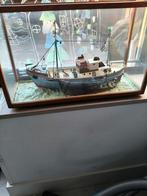 Modelboot in vitrine, Ophalen, Gebruikt, 1:50 tot 1:200, Overige merken