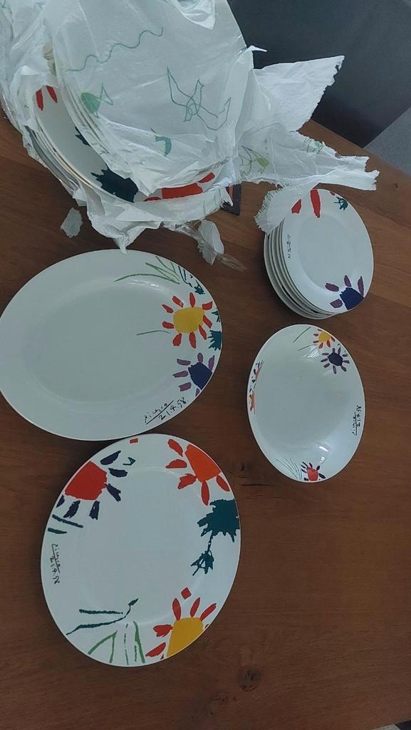 Xl ART Picasso servies keramiek porselein 2004 20-delig, Antiek en Kunst, Antiek | Porselein, Ophalen