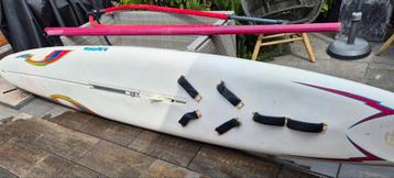 Fijne F2 Lightning surfplank. Met volledige tuigage. beschikbaar voor biedingen