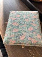 Vintage Stoffen Doosjes - Brocante Stijl, Antiek en Kunst, Curiosa en Brocante, Ophalen