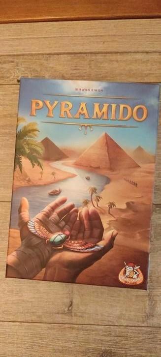 Pyramido beschikbaar voor biedingen