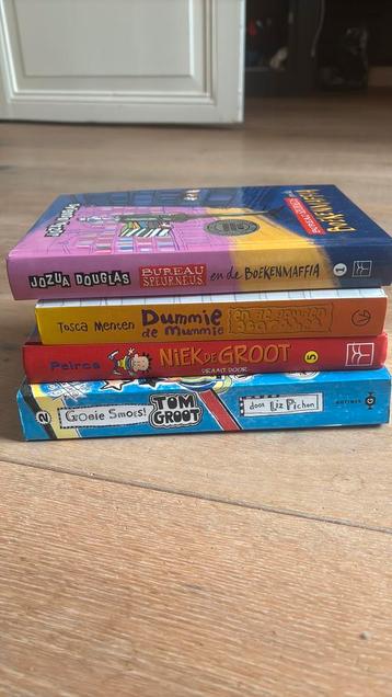 Set boeken voor jongens 10-12 jr beschikbaar voor biedingen