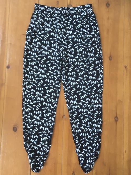 Lola & Liza nieuwe blauwe loose fit vogeltjes broek 38 M, Kleding | Dames, Broeken en Pantalons, Nieuw, Maat 38/40 (M), Blauw