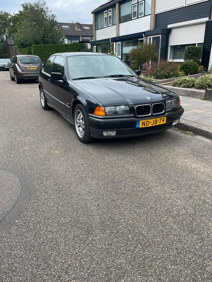 BMW 3-Serie 1.8 TI 318 Compact AUT 1995 Zwart, 2 Eigenaren, Auto's, BMW, Particulier, 3-Serie, ABS, Airbags, Airconditioning, Android Auto