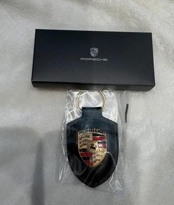 Nieuw origineel porsche sleutelhanger met doos   beschikbaar voor biedingen