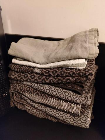 Handdoeken en Theedoeken Set gratis ophalen  beschikbaar voor biedingen