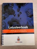 Oranje Kruis LOTUS Leerboek, Boeken, Ophalen, Zo goed als nieuw, Niet van toepassing, Het Oranje Kruis