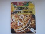 Kookboek: koken met kinderen, Ophalen of Verzenden, Zo goed als nieuw
