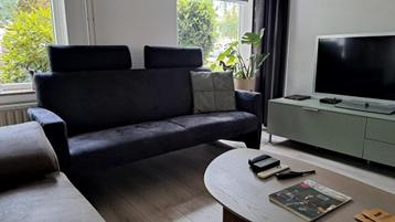 Nieuwe Montel 2 1/2 zits bank beschikbaar voor biedingen