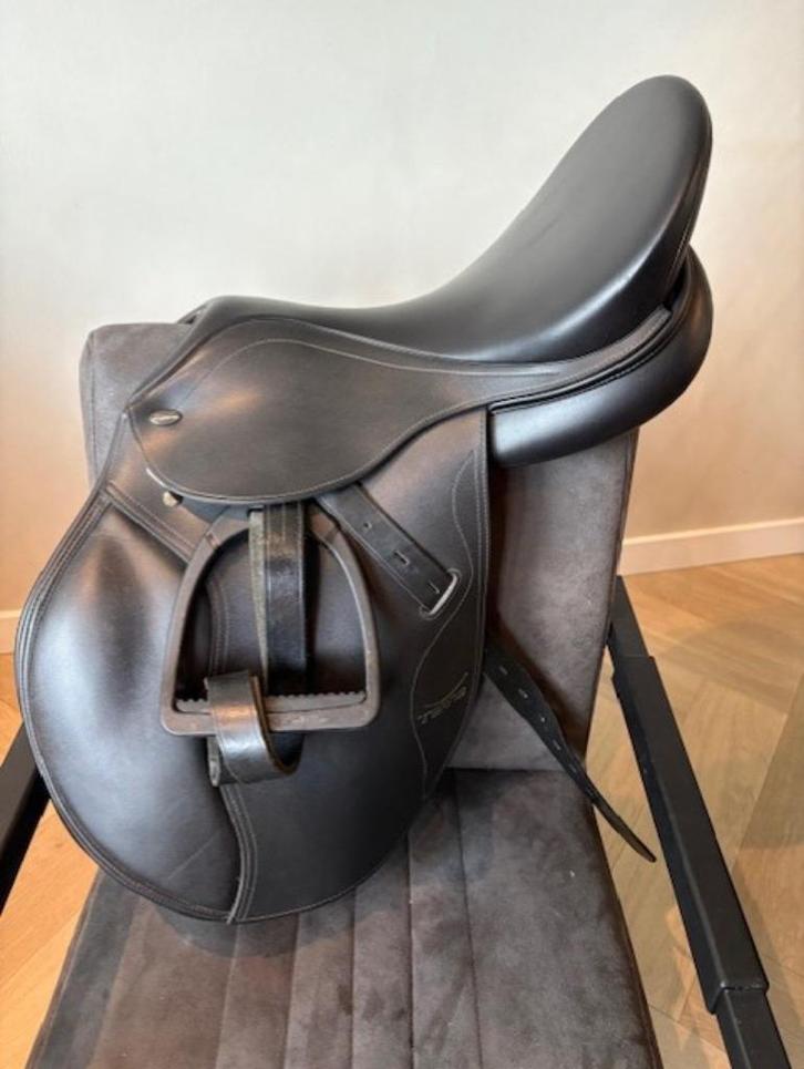 TEKNA veelzijdigheidszadel, Dieren en Toebehoren, Paarden en Pony's | Zadels, Gebruikt, Dressuur, Ophalen