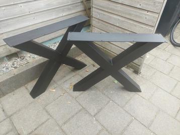 Tafelonderstel, X-poten, staal.  beschikbaar voor biedingen
