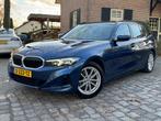 BMW 3 Serie 318i Touring autom nw model ecc,curvedscreen,nav, 1998 cc, Gebruikt, Blauw, Origineel Nederlands
