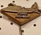 Vintage Fokker Friendship Speldje, Verzamelen, Speldjes, Pins en Buttons, Ophalen of Verzenden, Gebruikt