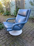 2x Artifort F140 Geoffrey Harcourt fauteuil Grijsblauw leer, Ophalen, Gebruikt, Metaal, 75 tot 100 cm