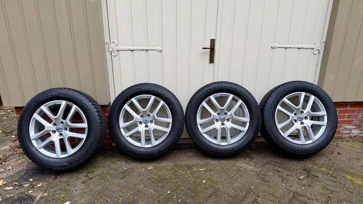 Volvo Tucan 18 inch lichtmetalen velgen met winterband, Auto-onderdelen, Banden en Velgen, Banden en Velgen, Winterbanden, 18 inch