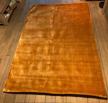 Nieuw Gold/geel viscose vloerkleed 160x230 beschikbaar voor biedingen