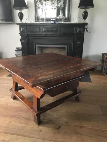 Houten Salontafel met Lade beschikbaar voor biedingen