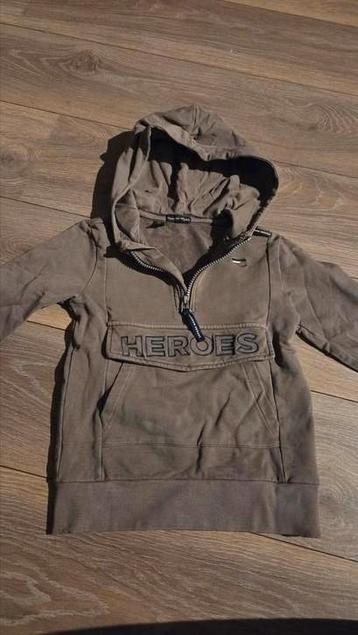 hoodie common heroes maat 110/116 beschikbaar voor biedingen