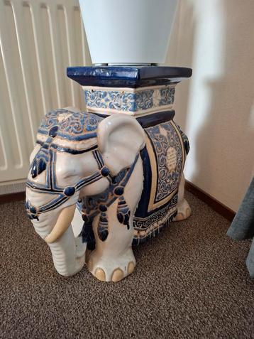 Decoratieve Olifant - Dierenbeeld beschikbaar voor biedingen
