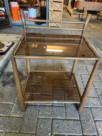 Vintage jaren 70 hout look/ rookglas bijzettafel/ side table beschikbaar voor biedingen