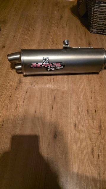 Yamaha r6 remus titanium uitlaat  beschikbaar voor biedingen