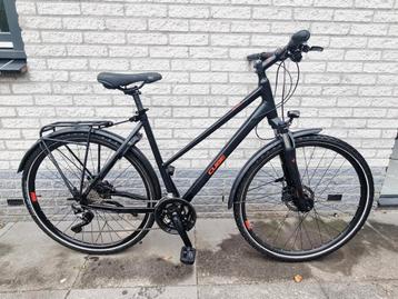 Cube Nature Disc EQ 3x10 XT hybride damesfiets rijklaar  beschikbaar voor biedingen