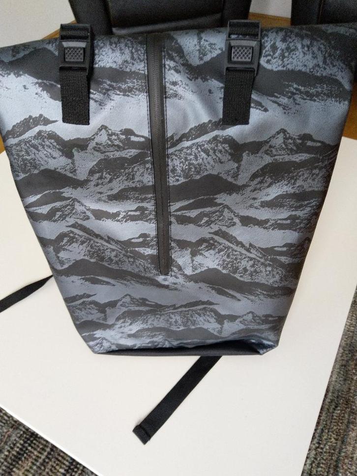 rugtas, Sieraden, Tassen en Uiterlijk, Tassen | Rugtassen, Nieuw, Overige merken, 25 tot 40 cm, 30 tot 45 cm, Ophalen of Verzenden