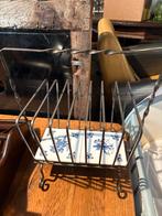 Vintage krantenbak met Delfts blauwe tegels, Ophalen of Verzenden, Gebruikt