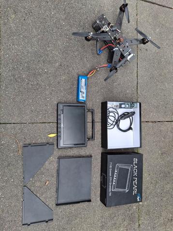 Race drone inclusief 7 inch scherm  beschikbaar voor biedingen