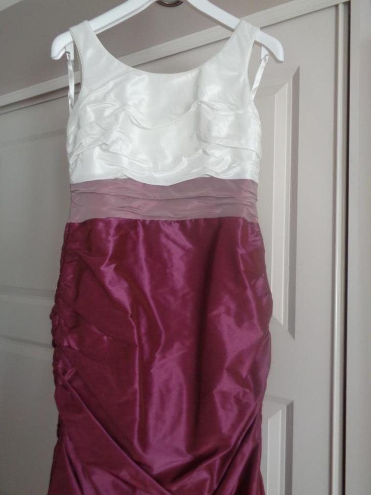 trouwjurk avondjurk maat 40 - 42 kleur fuchsia, Kleding | Dames, Trouwkleding en Trouwaccessoires, Zo goed als nieuw, Trouwjurk