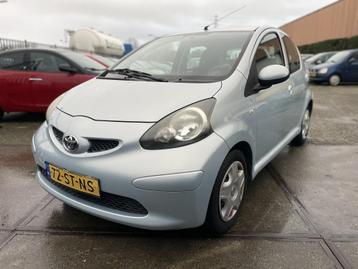 Toyota Aygo 1.0-12V + AIRCO!! beschikbaar voor biedingen