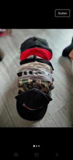 20x pet snapback red bull tmt the money team, Ophalen of Verzenden, Zo goed als nieuw, One size fits all
