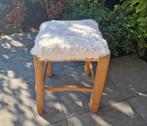 Houten Stoeltje met Bonte Zitting, Hout, Gebruikt, Wit, Ophalen of Verzenden