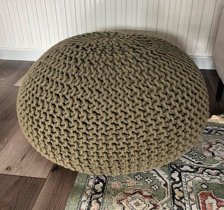 Gebreide Poef, Huis en Inrichting, Banken | Voetenbanken en Poefen, Zo goed als nieuw, 50 tot 75 cm, Minder dan 50 cm, Rond, Stof