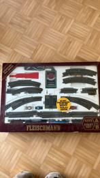 Fleischmann startersset met extra doosje rails, Ophalen of Verzenden, Zo goed als nieuw, Trein, Schaalmodel