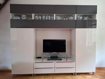 IKEA Woonkamer/TV Kast - Nieuwstaat beschikbaar voor biedingen