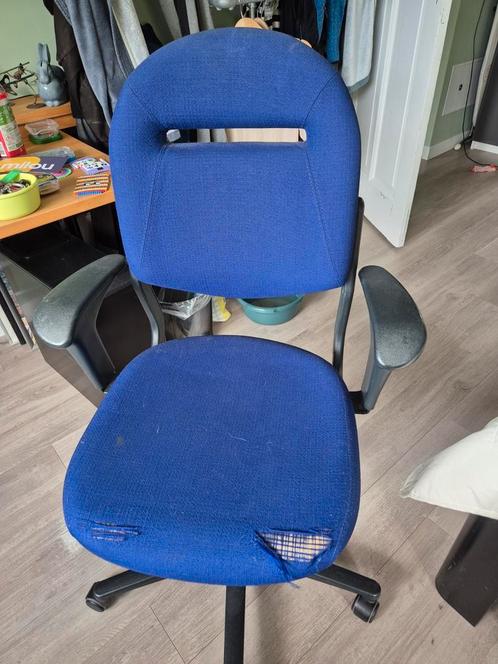 Arend bureaustoel - gratis, Huis en Inrichting, Bureaustoelen, Gebruikt, Zwart, Ophalen
