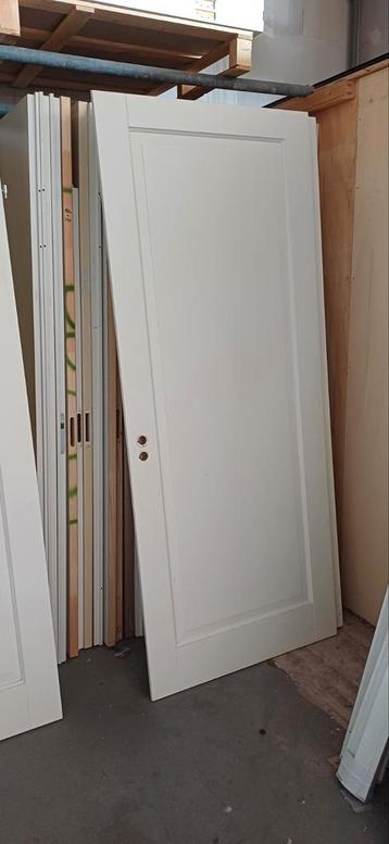 Mooie binnendeuren met panelen  beschikbaar voor biedingen
