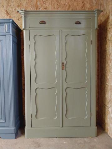 Biedermeier meidenkast oudgroen lxbxh: 103 x 42 x 157,5 cm beschikbaar voor biedingen