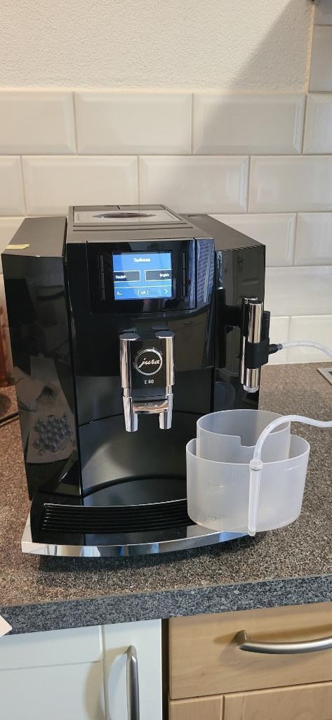 Jura E80 compleet en als nieuw voor oa espresso, cappuccino, Witgoed en Apparatuur, Koffiezetapparaten, Zo goed als nieuw, Gemalen koffie